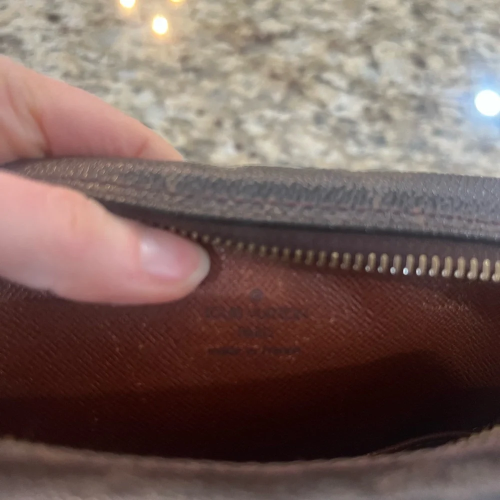 Vintage Louis Vuitton Amazone Monogram Crossbody Bag - Picture 7 of 9